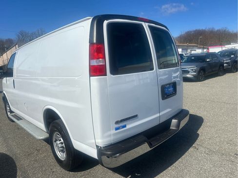 Used 2024 Chevrolet Express 2500 w/ Driver Convenience Package image 6