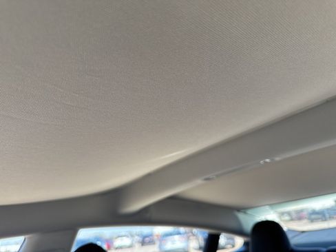 Used 2020 Tesla Model 3 Standard Range Plus image 10