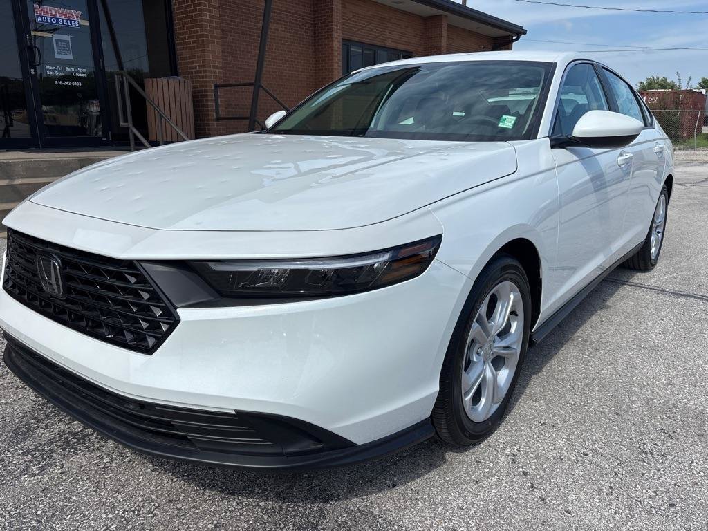 Used 2026 Honda Accord LX image 2