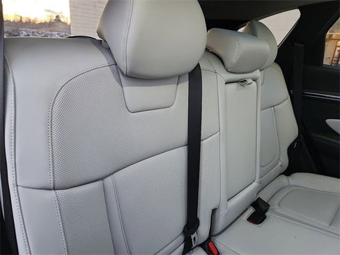 Certified 2022 Hyundai Tucson Limited image 27