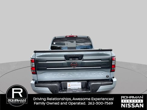 Used 2025 Nissan Frontier PRO-4X AWD/4WD image 7