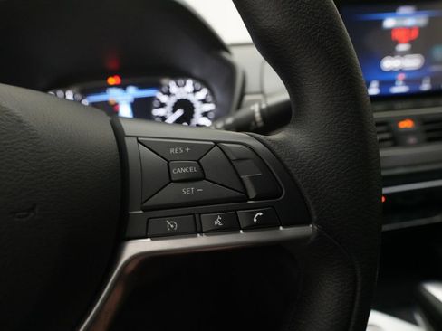 Used 2025 Nissan Altima 2.5 SV AWD/4WD image 18
