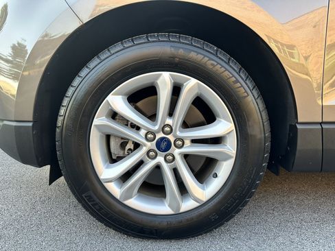 Used 2019 Ford Edge SEL w/ Equipment Group 201A AWD/4WD image 85