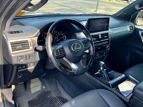 Used 2023 Lexus GX 460 Premium image 17
