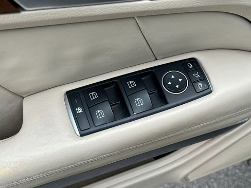 Used 2016 Mercedes-Benz E 550 Cabriolet image 13