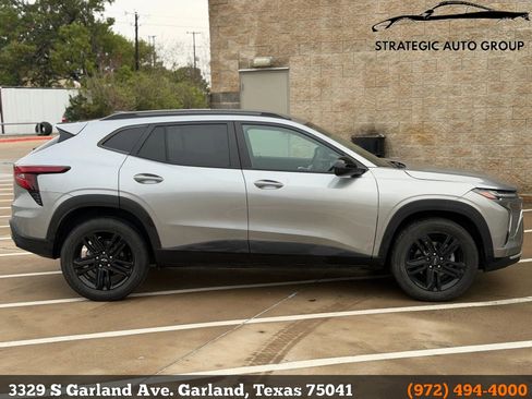 Used 2025 Chevrolet Trax ACTIV w/ Driver Confidence Package image 7