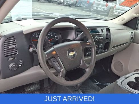 Used 2009 Chevrolet Silverado 1500 W/T AWD/4WD image 17