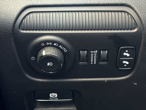 Used 2024 Jeep Grand Wagoneer L 4WD image 42