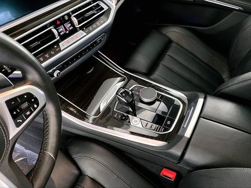 Used 2021 BMW X5 sDrive40i w/ M Sport Package RWD image 15