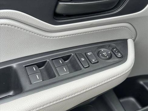 Certified 2024 Honda Odyssey EX-L image 15