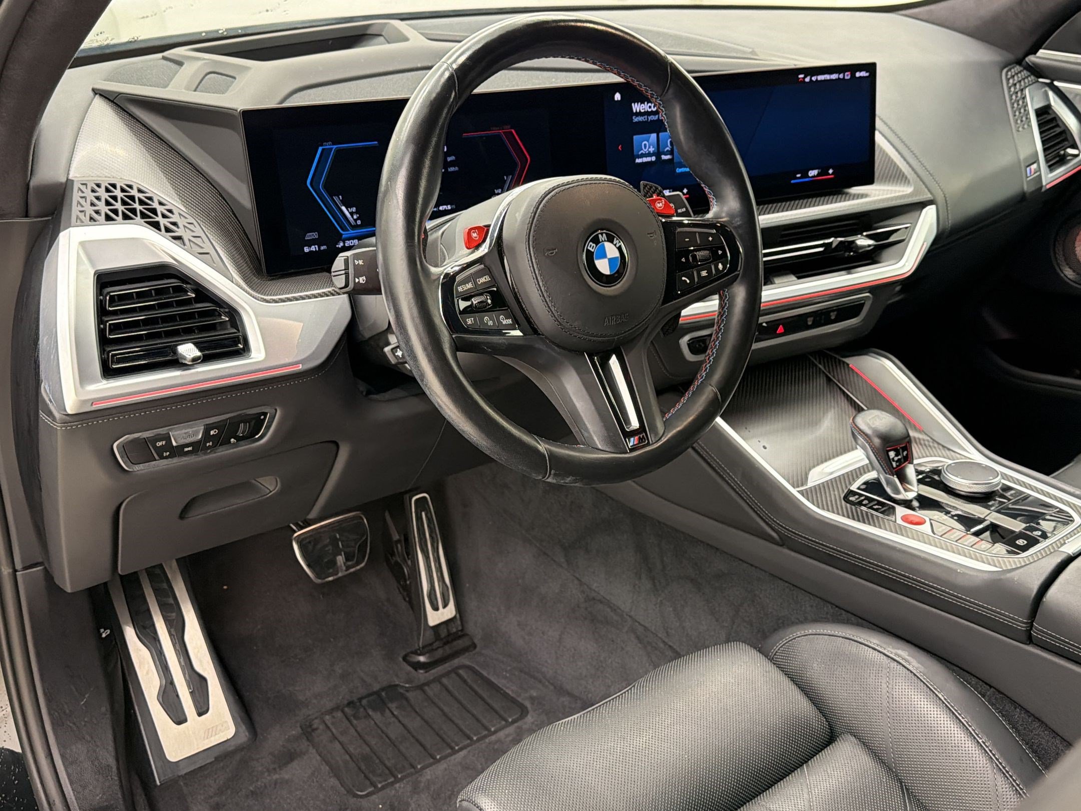 Used 2023 BMW XM w/ M Driver's Package AWD/4WD image 4