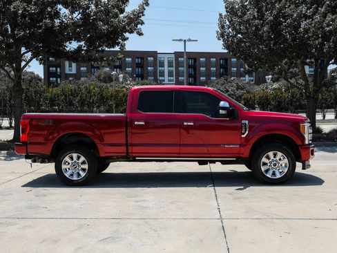 Used 2017 Ford F250 Platinum w/ FX4 Off-Road Package AWD/4WD image 15