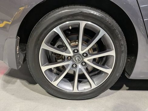 Used 2017 Acura TLX w/ Technology Package FWD image 18