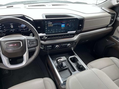 Used 2023 GMC Sierra 1500 SLT w/ SLT Premium Package AWD/4WD image 15