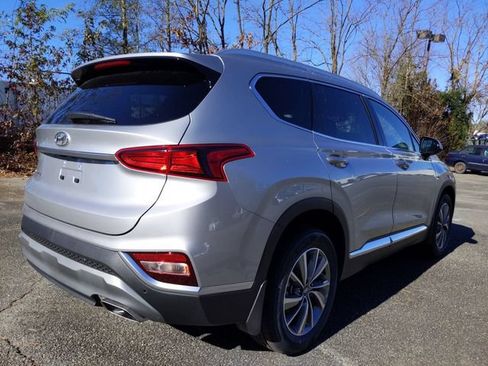Used 2020 Hyundai Santa Fe SEL w/ Convenience Package FWD image 4