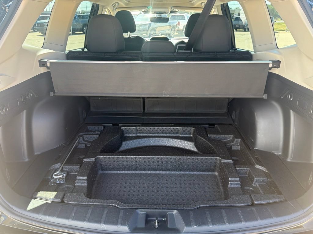 Used 2023 Subaru Forester Premium AWD/4WD image 12