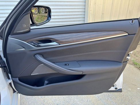 Used 2021 BMW 540i w/ Executive Package RWD image 47