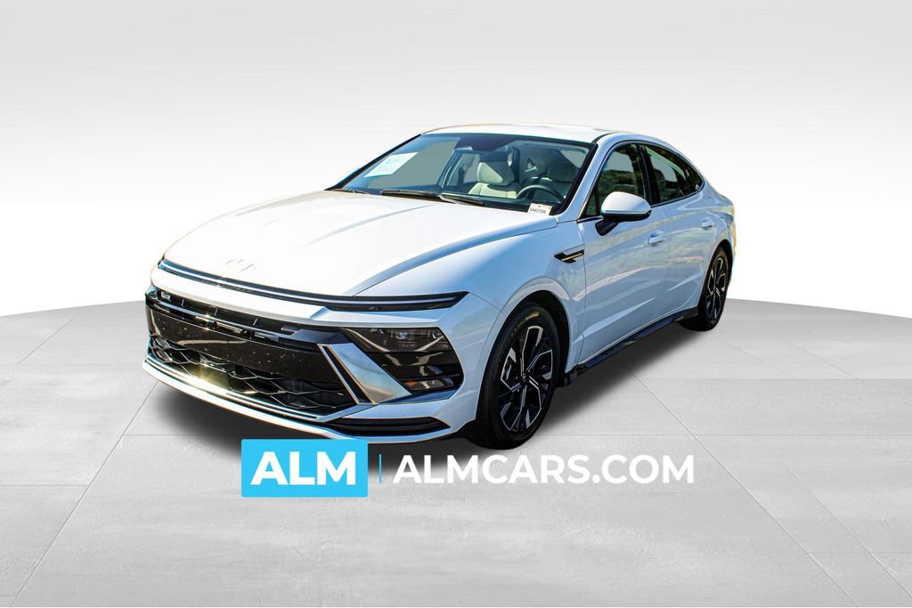 Used 2025 Hyundai Sonata SEL FWD image 1