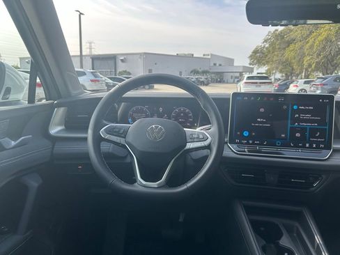New 2026 Volkswagen Tiguan SE AWD/4WD image 52