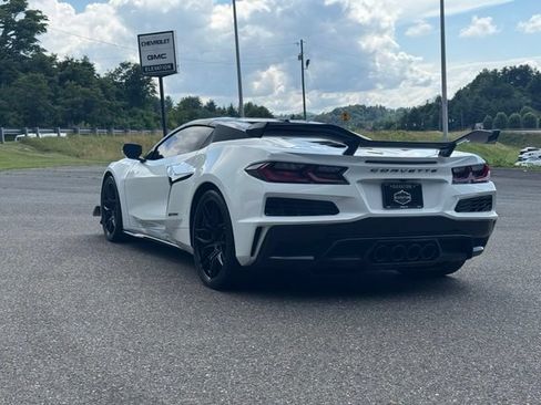 Used 2023 Chevrolet Corvette Z06 w/ Battery Protection Package RWD image 6