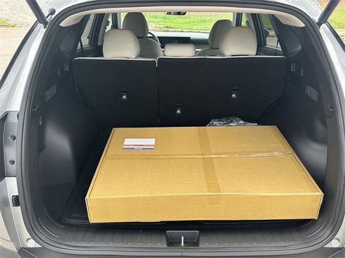 New 2025 Hyundai Tucson SEL image 18