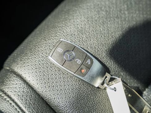 Used 2021 Mercedes-Benz GLS 450 4MATIC image 49