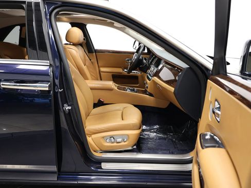 Used 2016 Rolls-Royce Ghost image 77