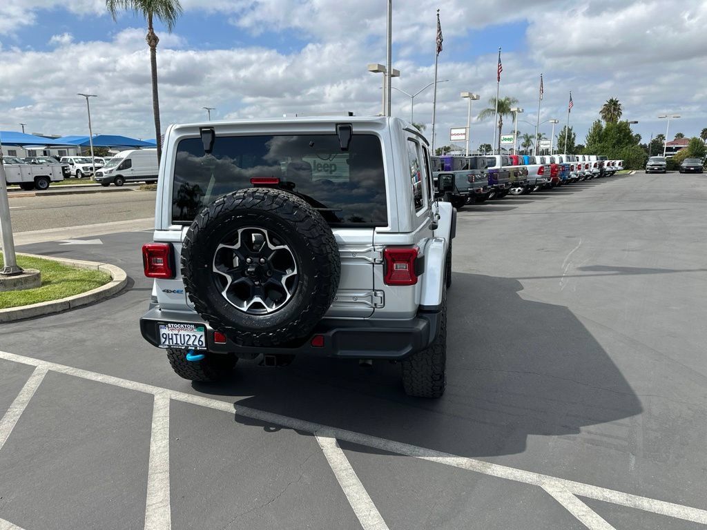 Used 2023 Jeep Wrangler Unlimited Rubicon 4xe AWD/4WD image 8