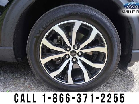 Used 2025 Ford Explorer ST-Line AWD/4WD image 6