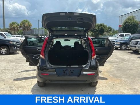 Used 2020 Kia Soul LX FWD image 14