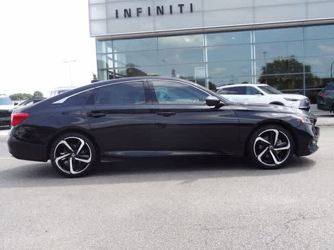 Used 2020 Honda Accord Sport image 4