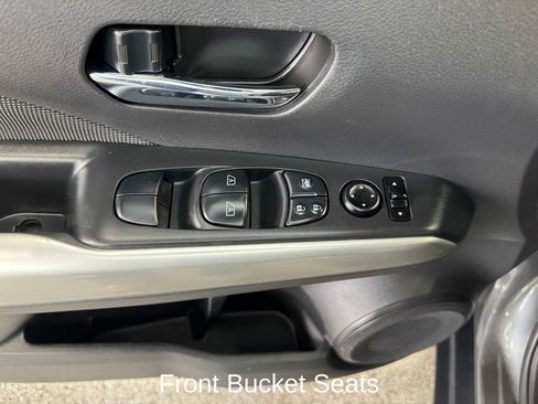Used 2019 Nissan Kicks SV w/ Exterior Package FWD image 11