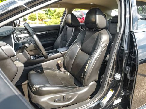 Used 2021 Nissan Maxima 3.5 SV w/ Floor Mat Group FWD image 32