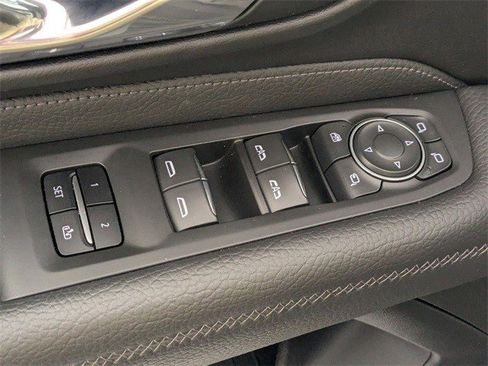 Certified 2021 GMC Yukon Denali w/ Denali Premium Package image 12