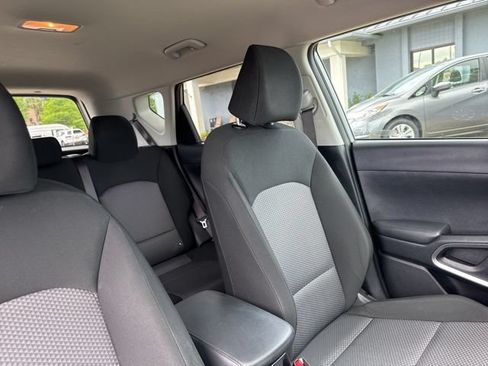 Used 2025 Kia Soul LX w/ LX Technology Package FWD image 12