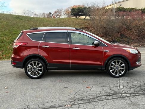 Used 2015 Ford Escape SE w/ SE Chrome Package AWD/4WD image 4