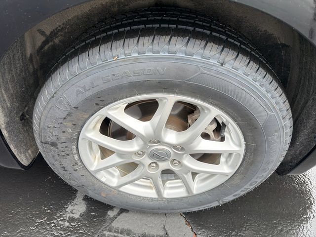 Used 2024 Chrysler Pacifica Touring-L FWD image 23
