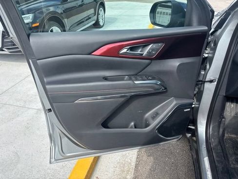 Used 2024 Chevrolet Traverse RS w/ LPO, Floor Liner Package FWD image 16
