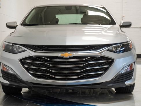 Used 2020 Chevrolet Malibu LT image 37