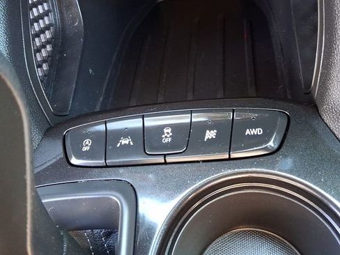 Used 2024 Chevrolet TrailBlazer LT AWD/4WD image 24