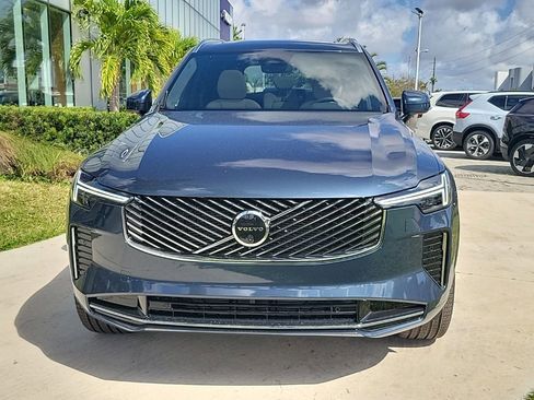 New 2026 Volvo XC90 B5 Plus w/ Protection Package Premier image 2