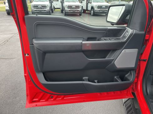 Used 2022 Ford F150 XLT w/ Equipment Group 302A High image 10