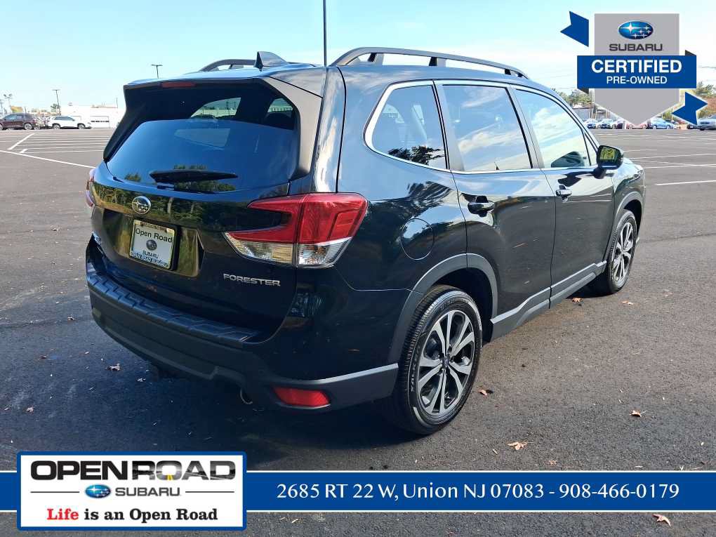 Used 2023 Subaru Forester Limited AWD/4WD image 3
