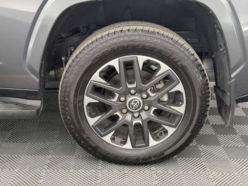 Used 2023 Toyota Sequoia Capstone image 13