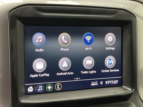 Used 2020 Chevrolet Silverado 1500 Custom w/ Custom Value Package AWD/4WD image 17