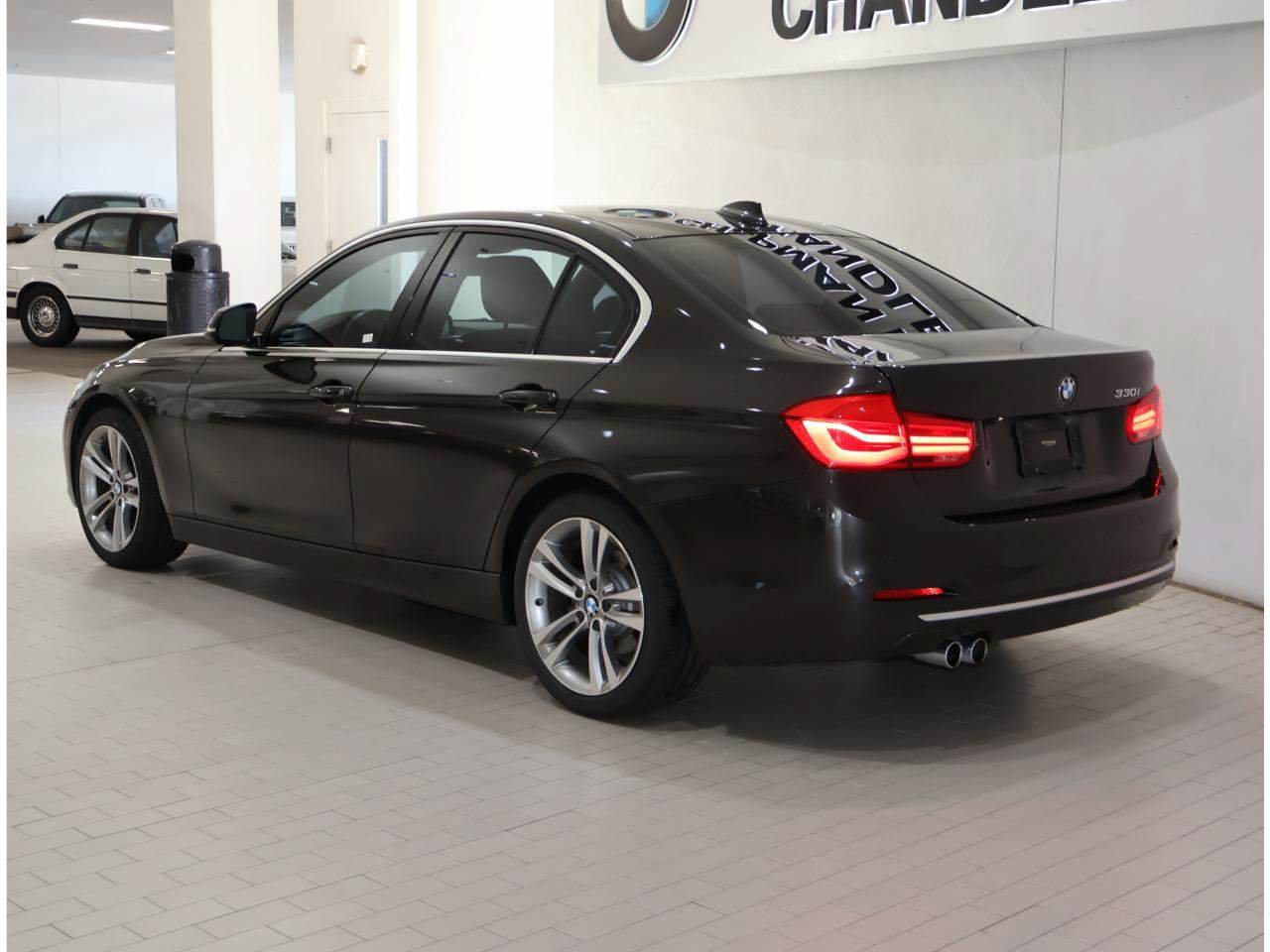 Used 2017 BMW 330i Sedan RWD image 5