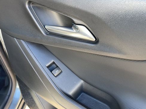 New 2026 Chevrolet Equinox LT FWD image 39