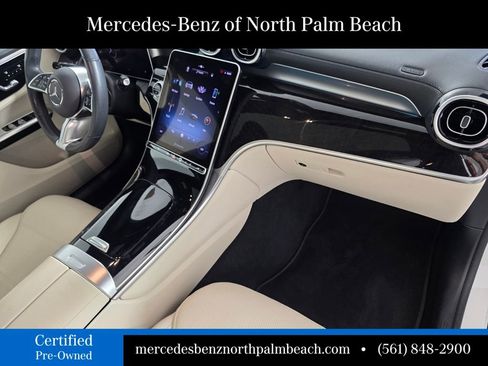 Used 2024 Mercedes-Benz GLC 300 4MATIC image 28
