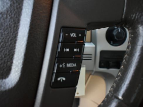 Used 2013 Ford F150 Lariat w/ Lariat Chrome Pkg image 15