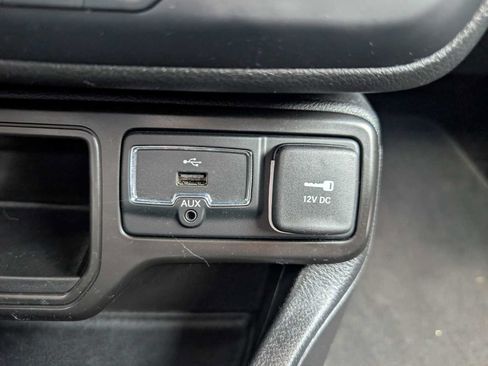 Certified 2020 Jeep Renegade Altitude FWD image 25
